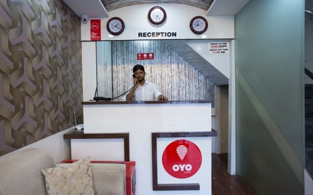OYO 8705 Hotel Garden Park