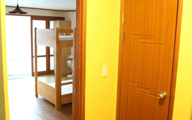 Yes Guesthouse - Hostel