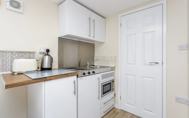 Blackberry - Stylish Self-contained Flats in Soton City Centre