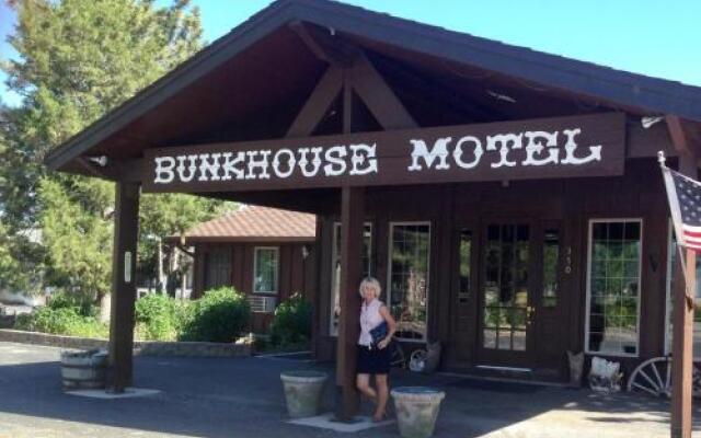 Bunkhouse Motel