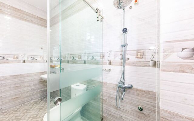 Oyo 446 The Bao Hotel