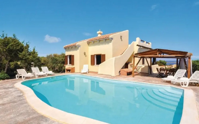 Eduard Villa in Residence in Sardinia With Pool