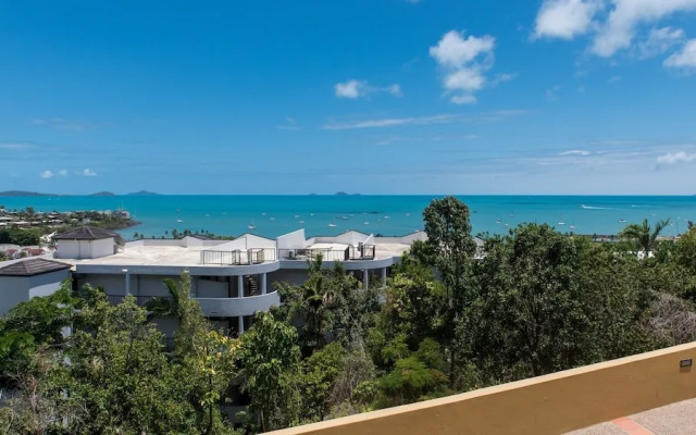 Views From Golden Orchid - Airlie Beach