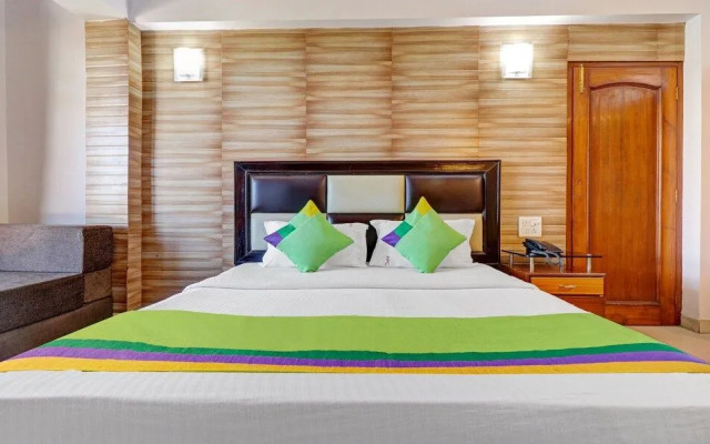 OYO 3899 Paradise Continental