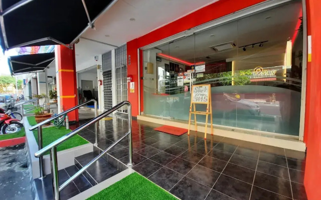 Oyo 44108 Good 2 Stay Hotel