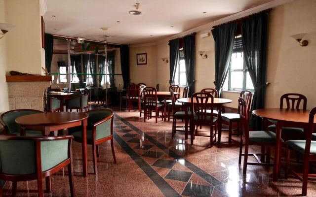 Hotel Trindade Coelho