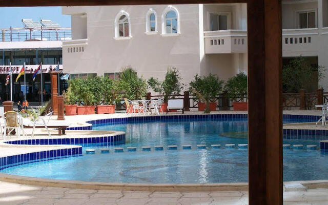 Remarkable Penthouse Apartment in Hurghada