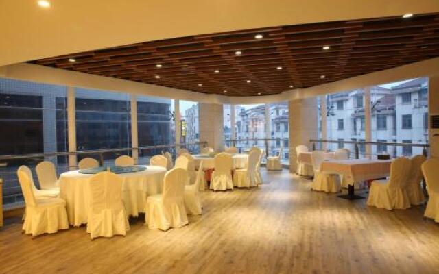 Zhangjiagang City Yahood Selected Hotel