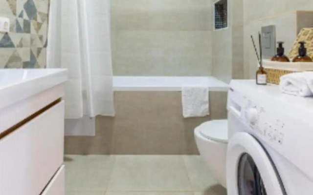 Apartments on Turan Avenue 50