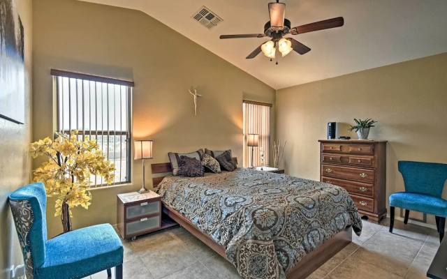 West Phoenix Home: Hike, Dine & Golf Nearby! - фото 4