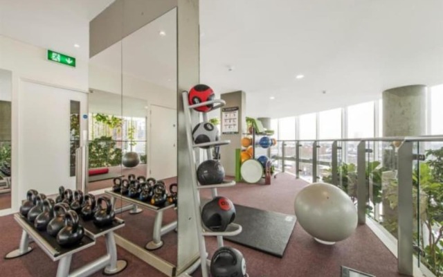 1 Bedroom Apartment With Gym and Terrace