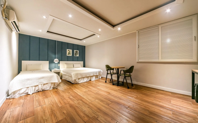 Pohang Daedodong White