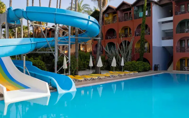 Club Tropical Paradise & Spa
