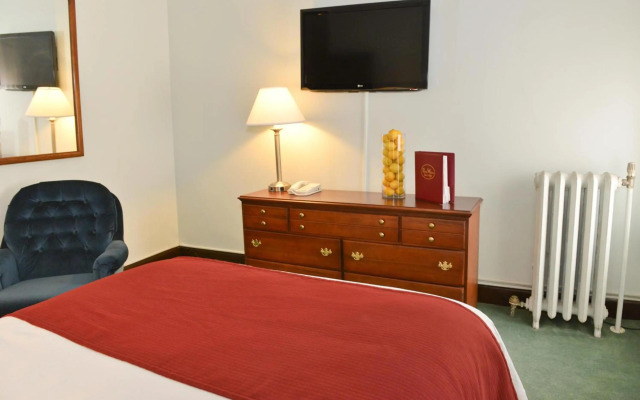 Penn Wells Historic Hotel