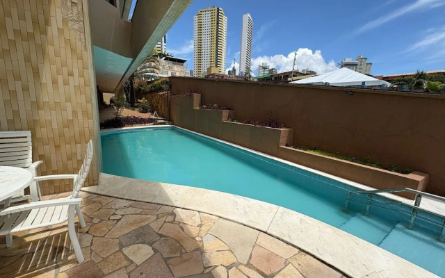 Mirador Suites Beira Mar com Piscina