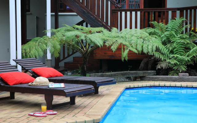 Loerie Guest Lodge