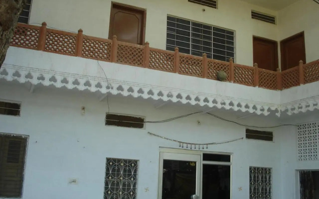 Raghav Resort