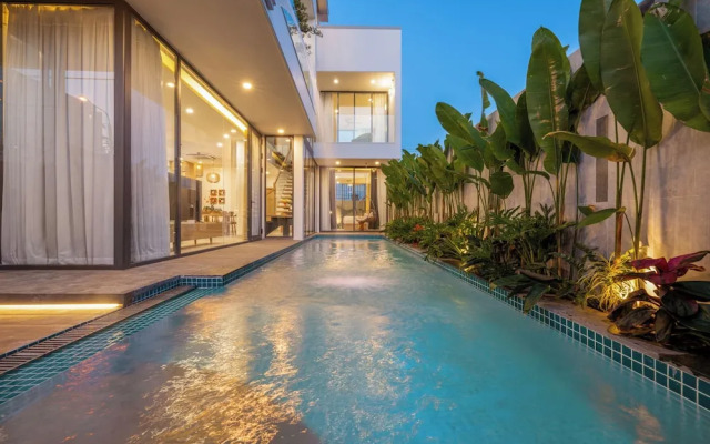 Amazing Newly Built Pool Villas Danang