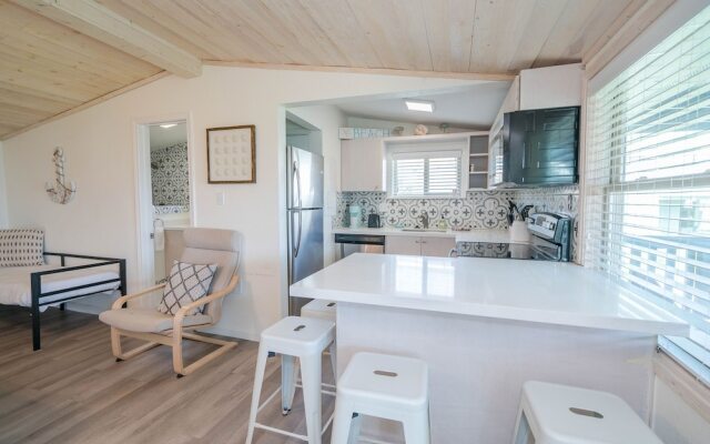Cast A Waves 2 Bedroom Home