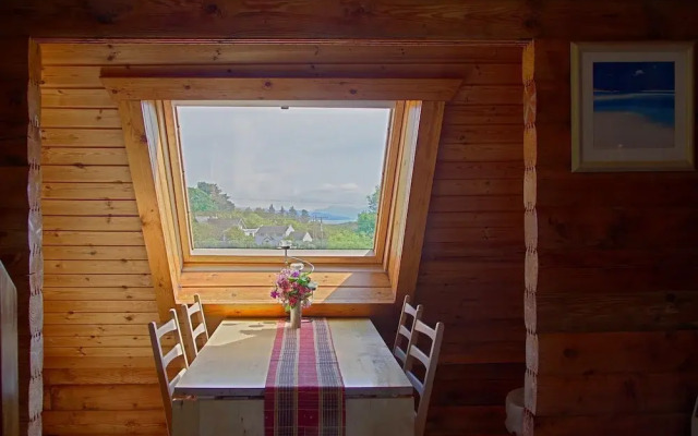 Steading Holidays - Comraich