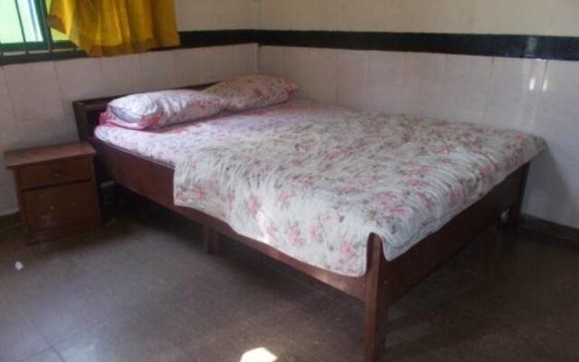 Adesua Hotel