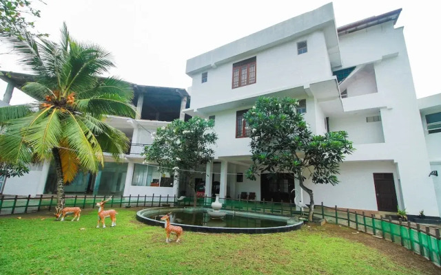 OYO 329 Great Villa Beach