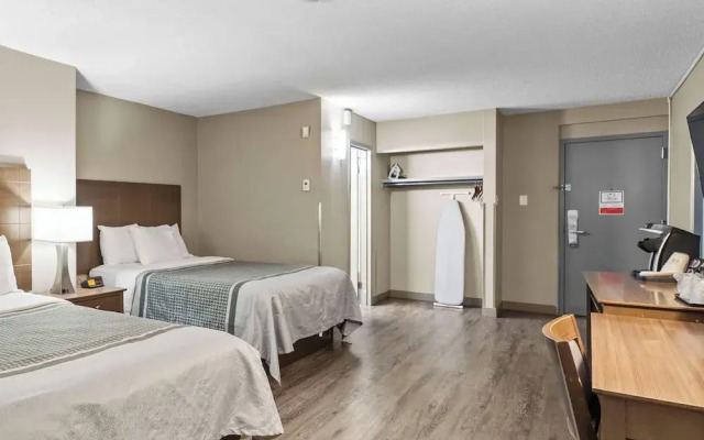 Travelodge Hotel Saskatoon