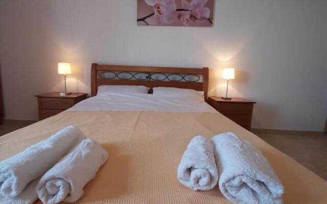 Melia studio 1 seafront apartment