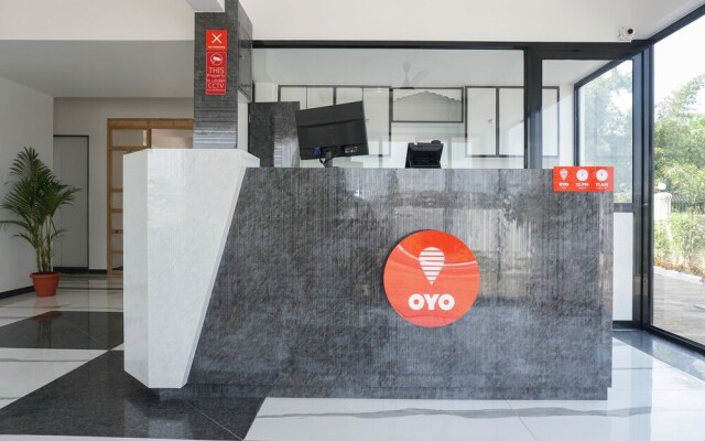 OYO 14437 Casa Fedora