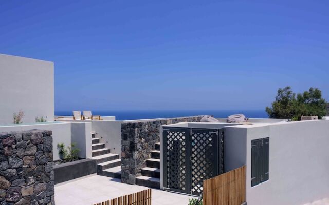 Ryolithos Suites