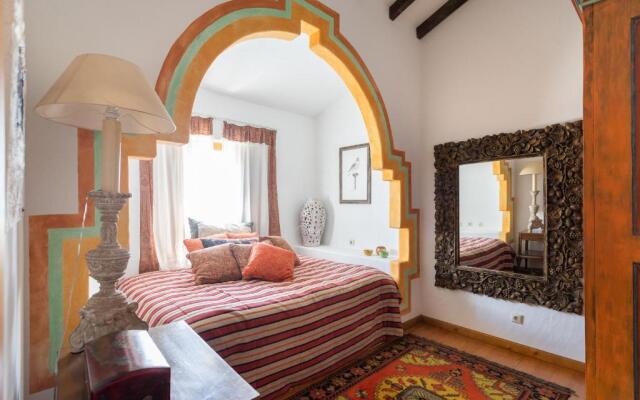 Rosa Estates The Farmhouse & Stables