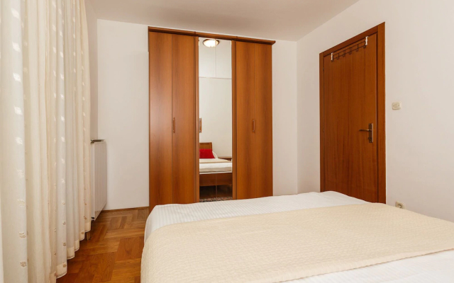 Apartments Zenta