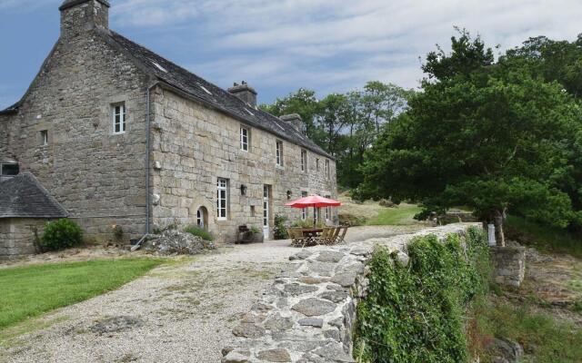Heritage Mansion in Brittany with Terrace