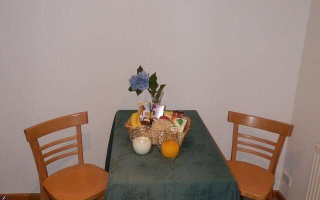 Mast Gully Gardens Bed & Breakfast