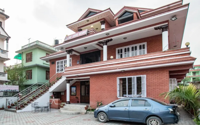 OYO 375 Chef House Resort