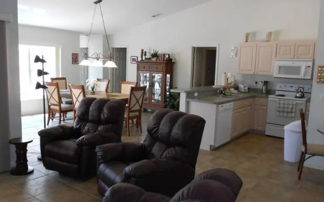 The Family Getaway by Golf Resort Inverness