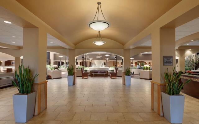 Embassy Suites by Hilton Kansas City International Airport