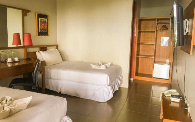 Rumah Stroberi Organic Farm and Lodge
