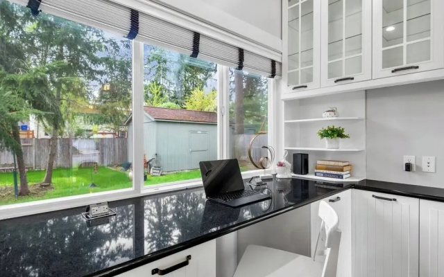 Bellevue Work & Relax Near Downtown