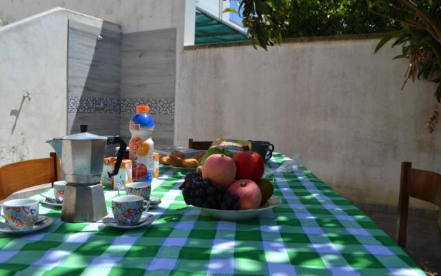 Charming Apartment In Central Location With Air Conditioning, Pets