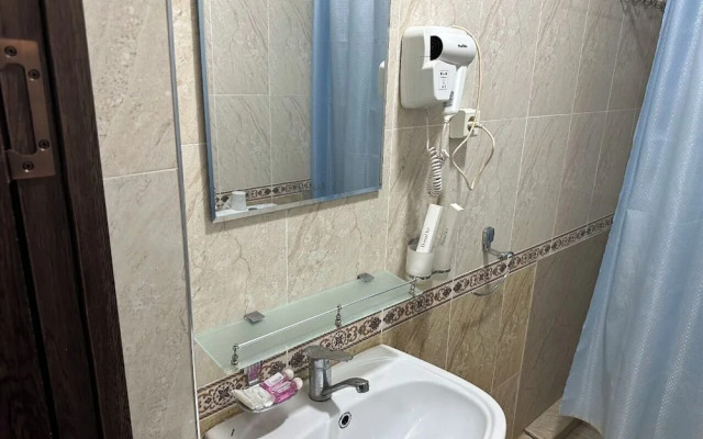 Arg Hotel