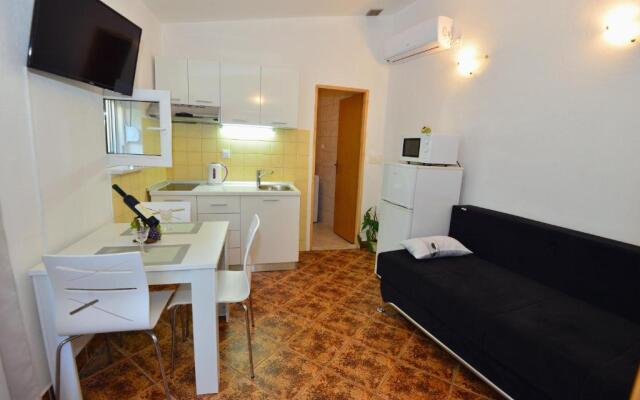 Apartments Veky 3