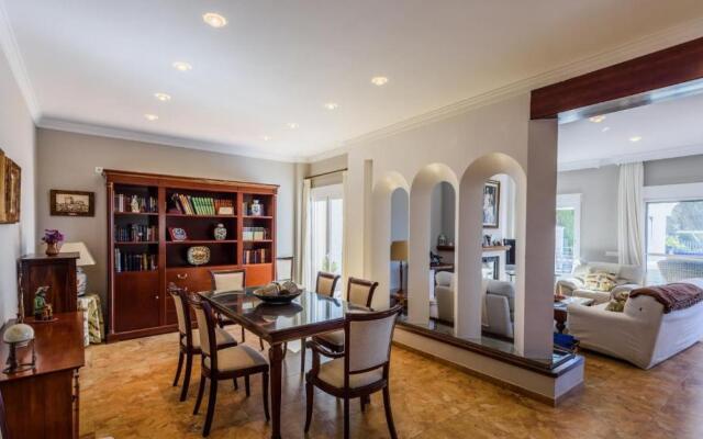 Villa Isabel de Nerja by Ruralidays