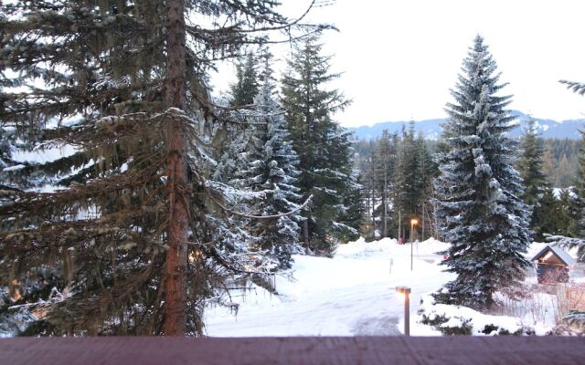 Villas Snowberry by Whistler Retreats