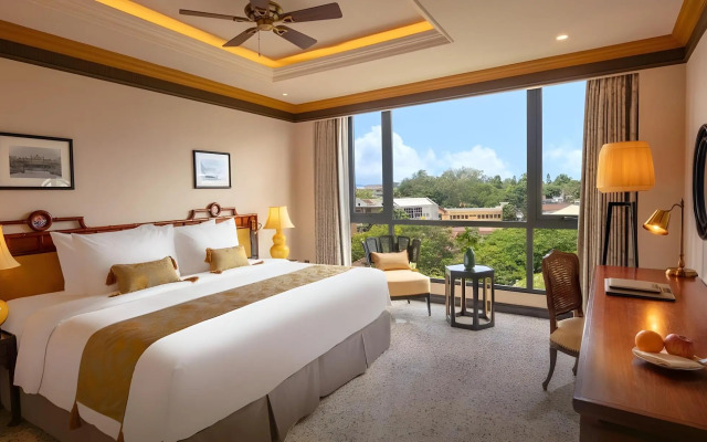 Silk Path Grand Hue Hotel