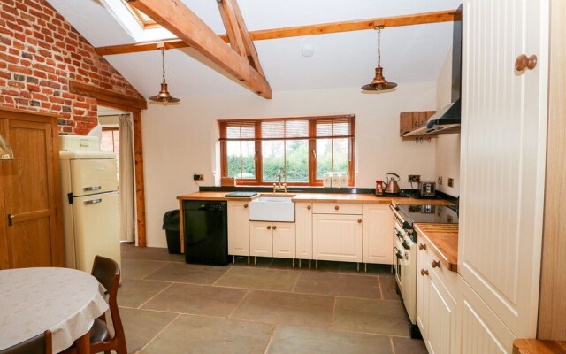 Honey Buzzard Barn