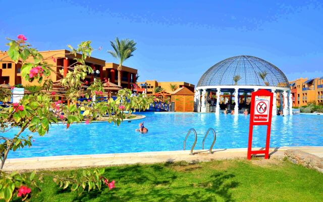 Titanic Palace - Families and Couples only