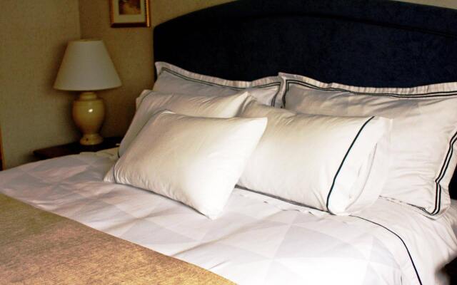 The Roehampton Hotel