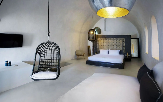 Sophia Luxury Suites