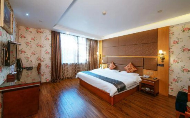 Shengfeng Business Hotel (Ruian Passenger Transport Center Store)